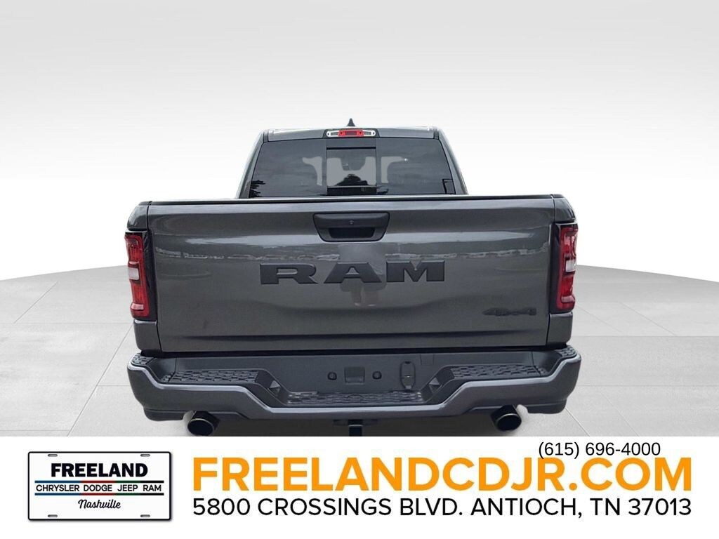 New 2026 Ram 1500 EXPRESS CREW CAB 4X4 5'7 BOX Pickup