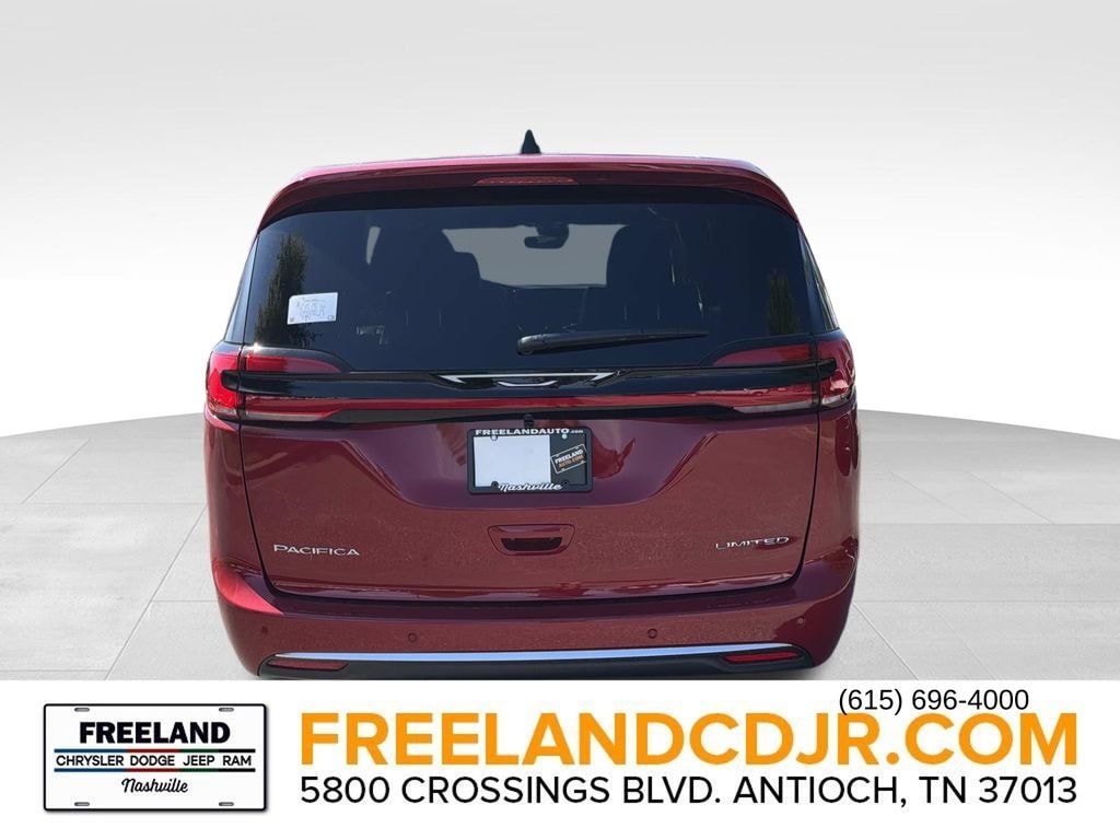 New 2027 Chrysler Pacifica LIMITED Passenger Van