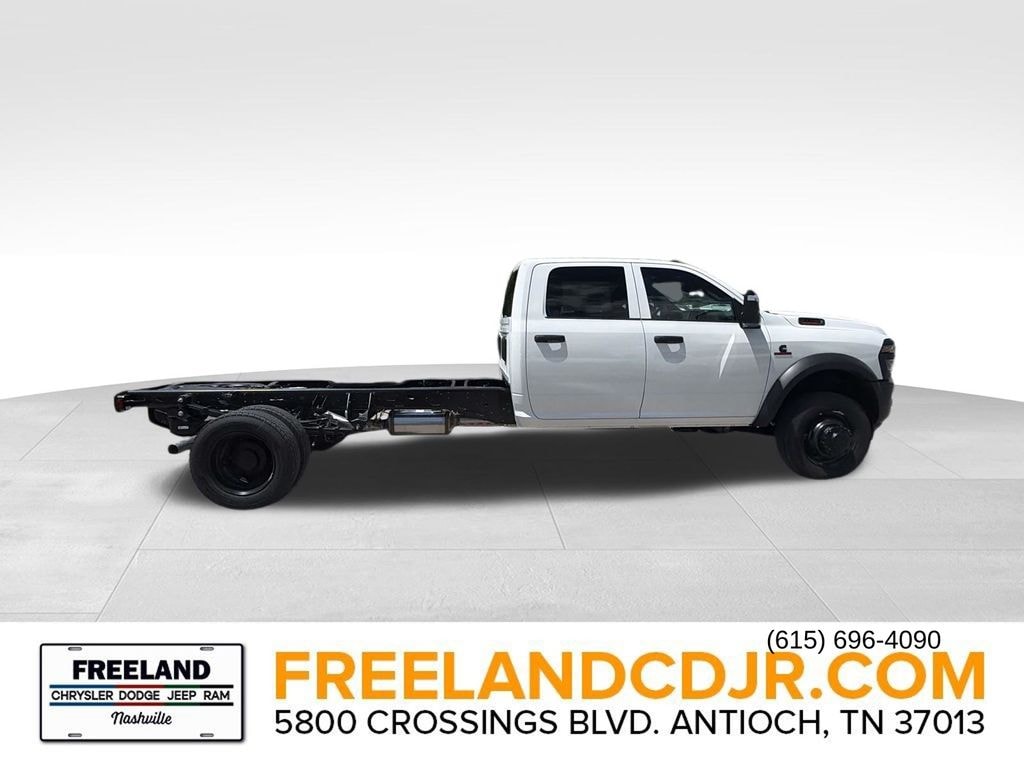 New 2026 Ram 5500 TRADESMAN CHASSIS CREW CAB 4X4 84' CA Pickup