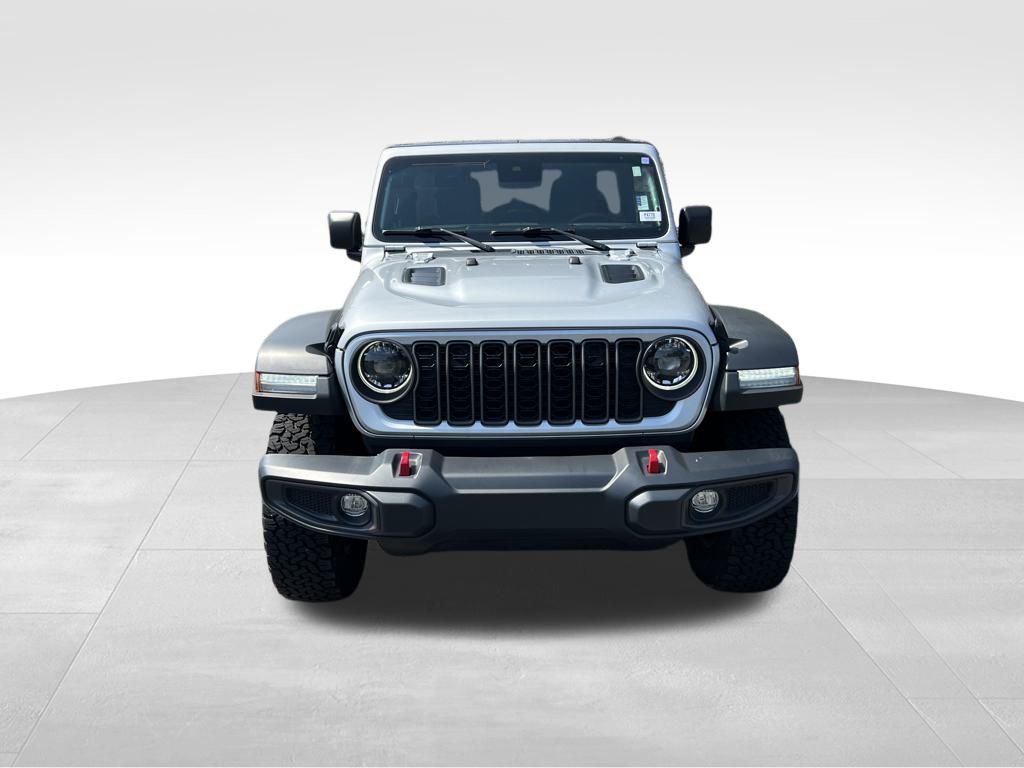2024 Jeep Wrangler Rubicon photo 2