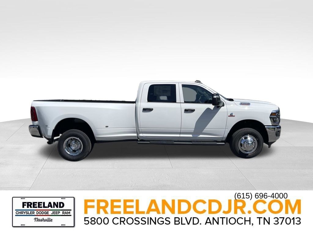New 2026 Ram 3500 TRADESMAN CREW CAB 4X4 8' BOX Pickup