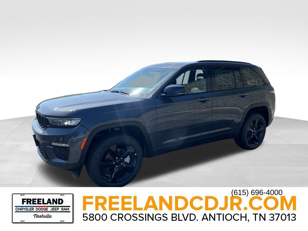2025 Jeep Grand Cherokee Limited photo 3