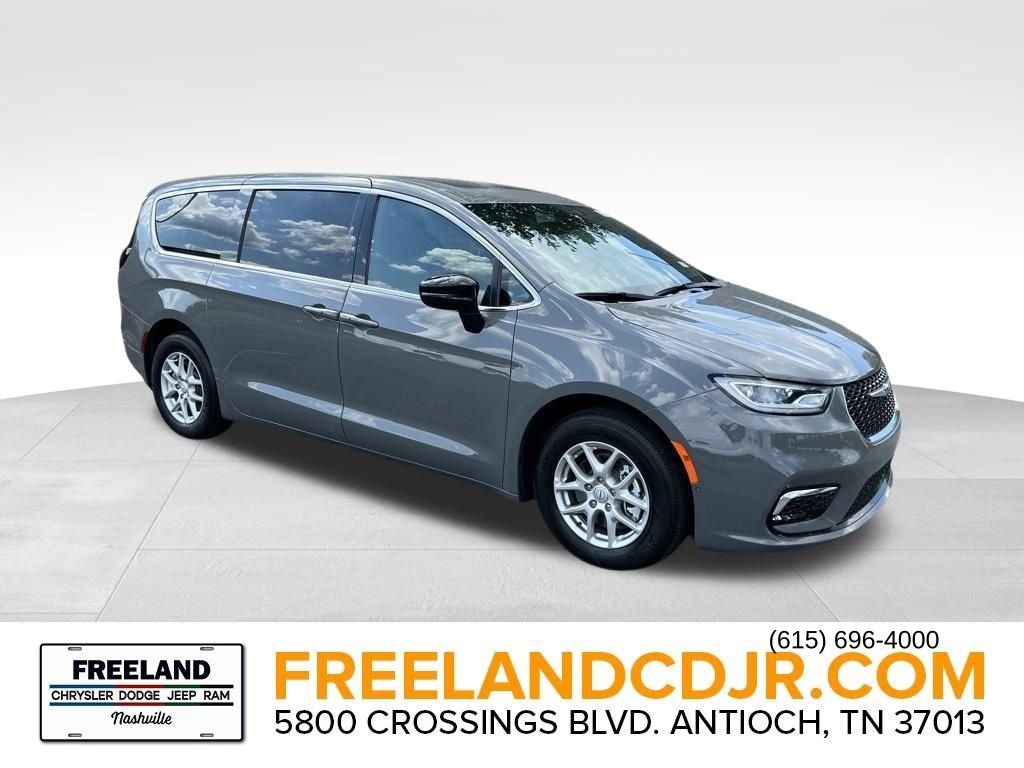 New 2025 Chrysler Pacifica SELECT Passenger Van