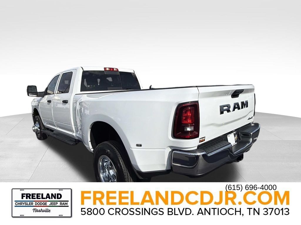 New 2026 Ram 3500 TRADESMAN CREW CAB 4X4 8' BOX Pickup