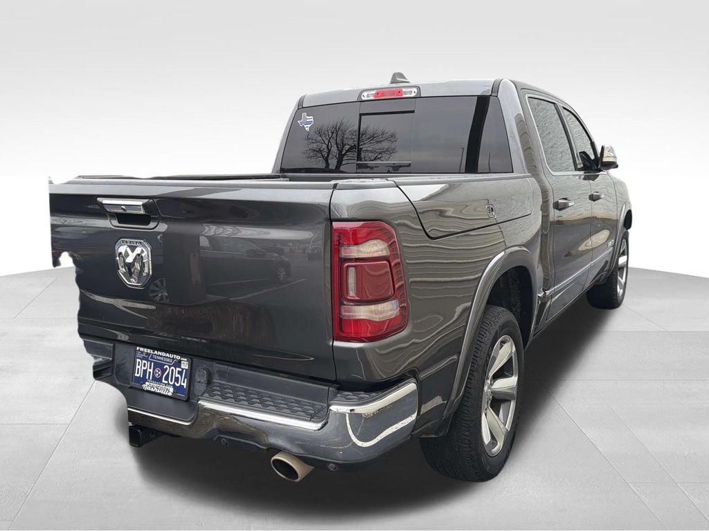 2022 Ram 1500 Limited photo 2