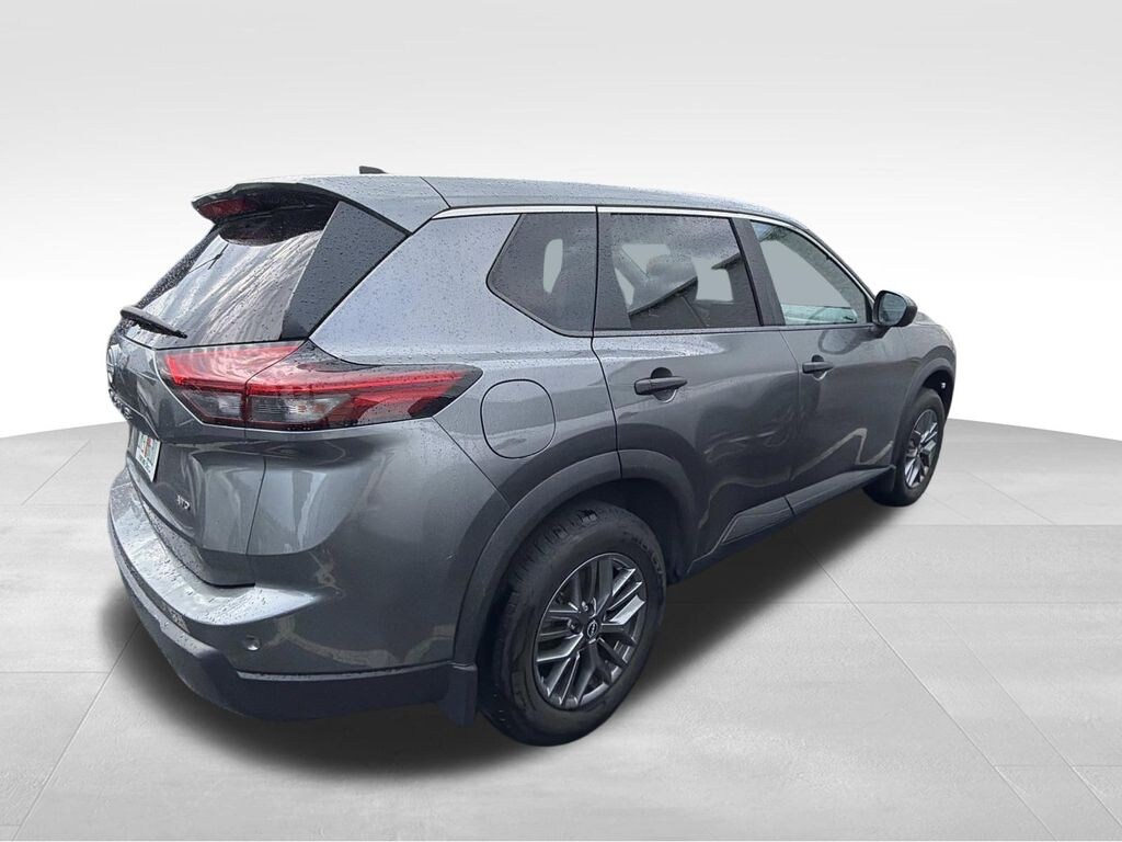 Used 2024 Nissan Rogue S SUV