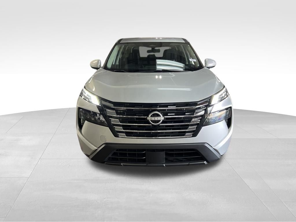 Used 2024 Nissan Rogue SV SUV
