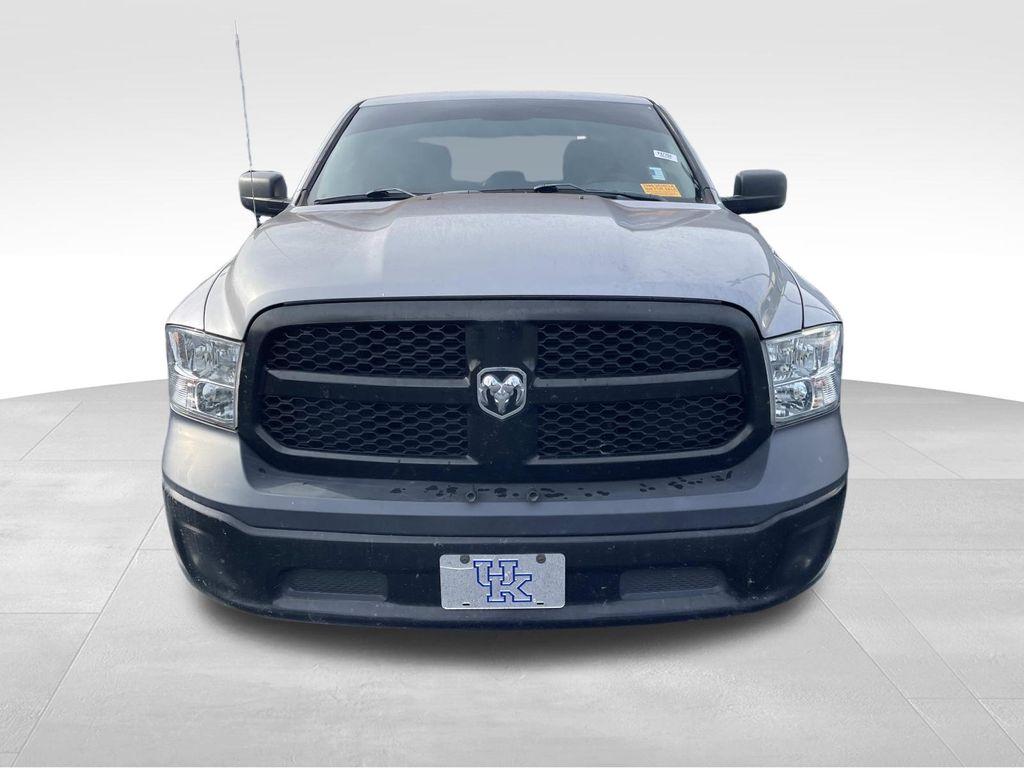 2019 Ram 1500 Classic Tradesman photo 2