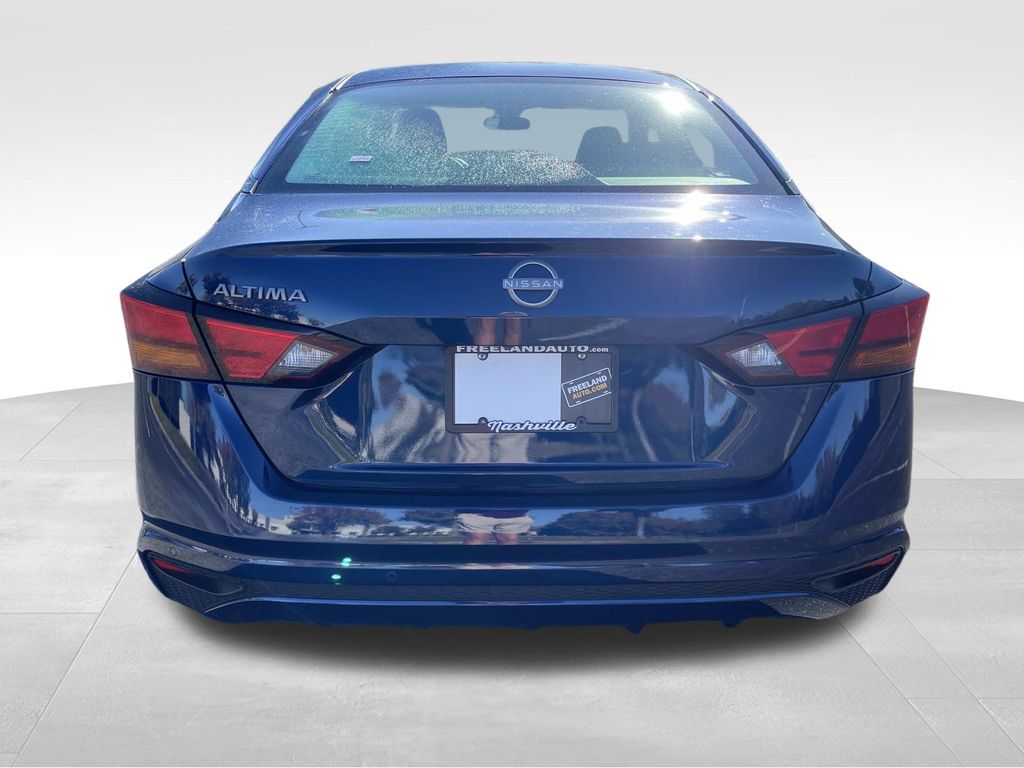 2023 Nissan Altima 2.5 S photo 3