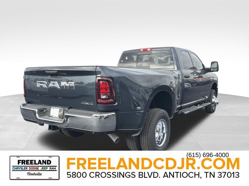 New 2026 Ram 3500 TRADESMAN CREW CAB 4X4 8' BOX Pickup