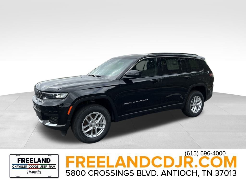 2025 Jeep Grand Cherokee Laredo photo 3