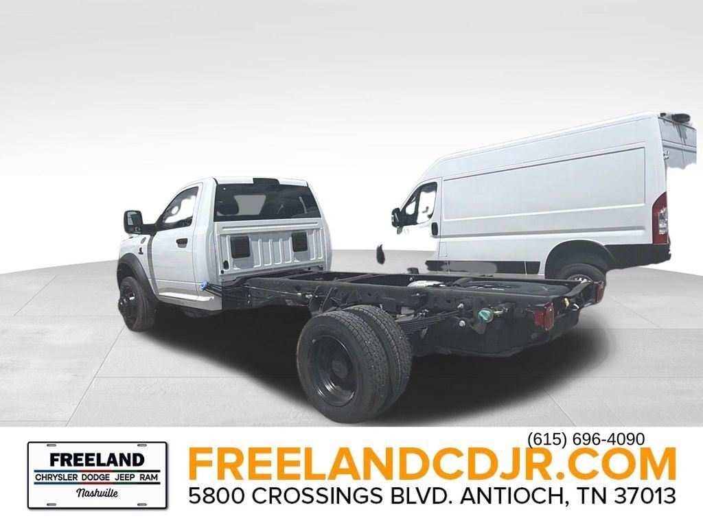 New 2025 Ram 5500 TRADESMAN CHASSIS REGULAR CAB 4X4 84' CA Pickup