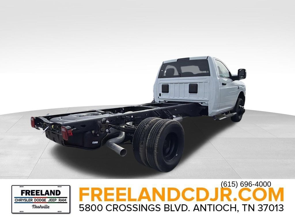 New 2026 Ram 3500 Chassis Cab TRADESMAN REGULAR 4X4 84' CA Pickup