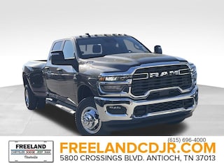 2026 Ram 3500 TRADESMAN CREW CAB 4X4 8' BOX Pickup