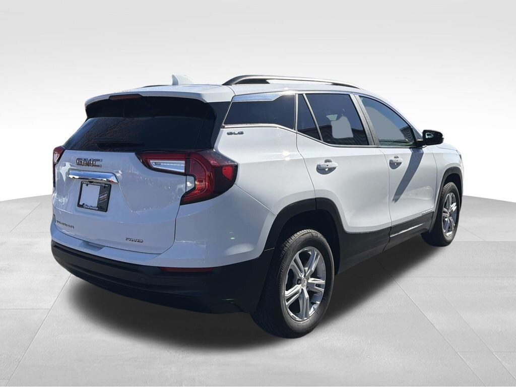 Used 2023 GMC Terrain SLE SUV