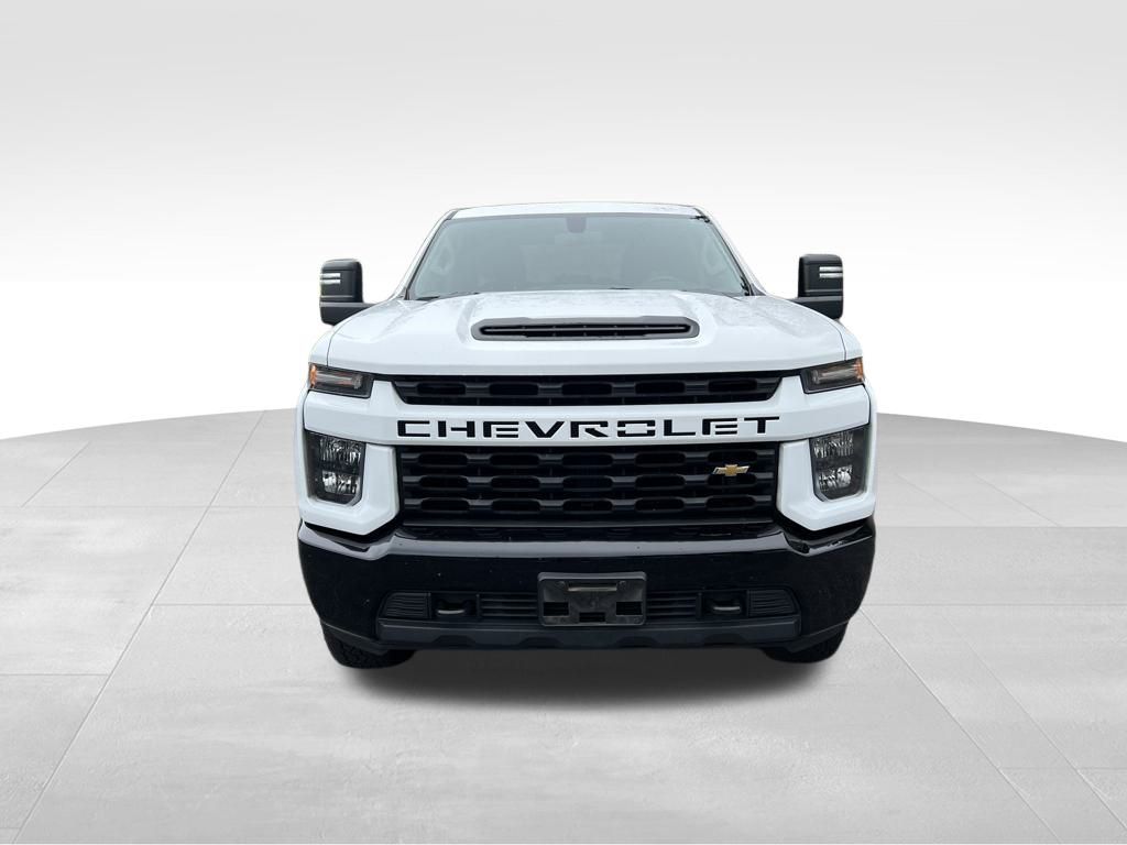 2023 Chevrolet Silverado 2500HD Custom photo 2
