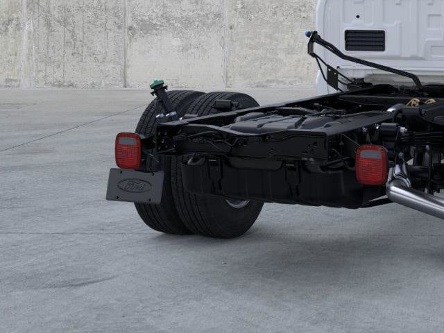 2026 Ford F-350 Super Duty Chassis Cab XL - Photo 21