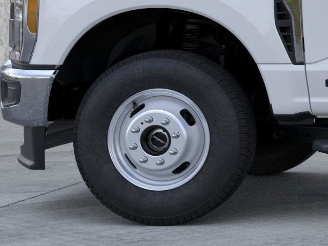 2026 Ford F-350 Super Duty Chassis Cab XL - Photo 19