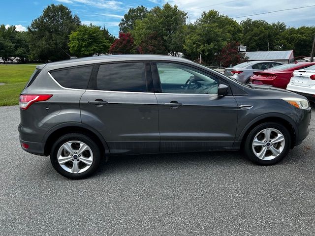 2015 Ford Escape SE photo 3