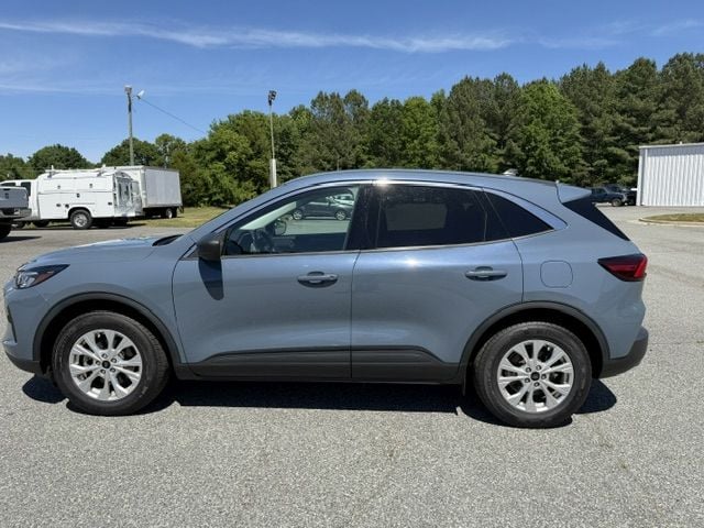 2024 Ford Escape Active FWD's photo