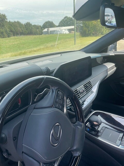 2022 Lexus LS 500 photo 4