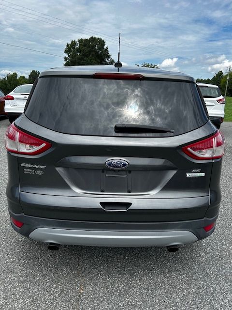 2015 Ford Escape SE photo 4