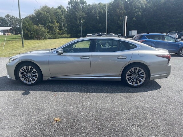 2022 Lexus LS 500 photo 3