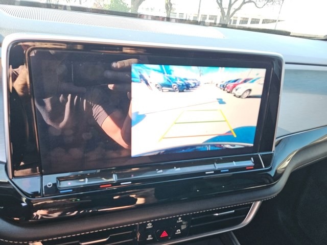 2024 Volkswagen Atlas Cross Sport SE w/Tech - Photo 20