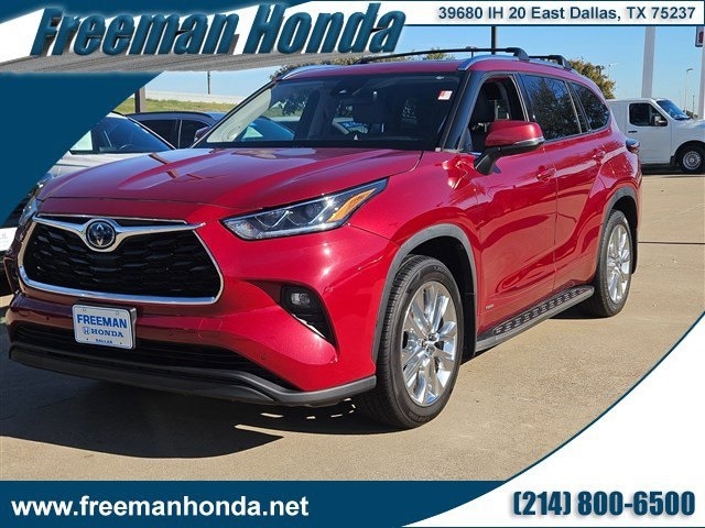 2022 Toyota Highlander Limited's photo