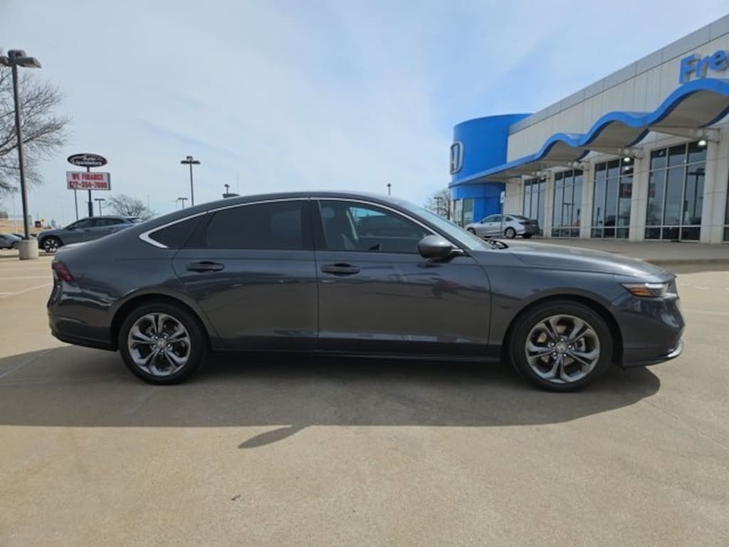 Used 2024 Honda Accord EX Sedan