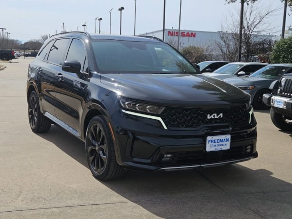 Used 2023 Kia Sorento SX SUV