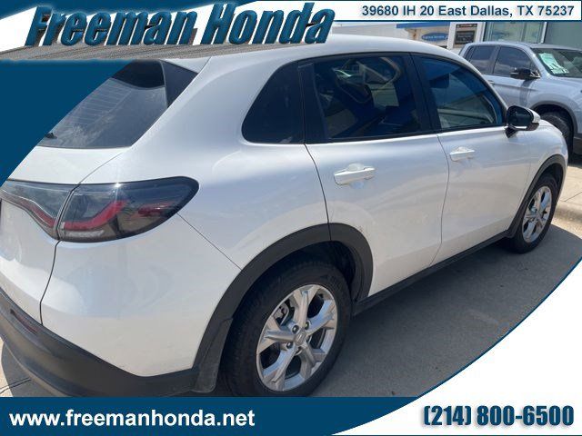 2025 Honda HR-V LX 2WD's photo