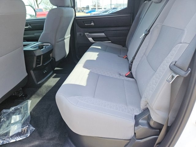 2025 Toyota Tundra SR5 - Photo 10