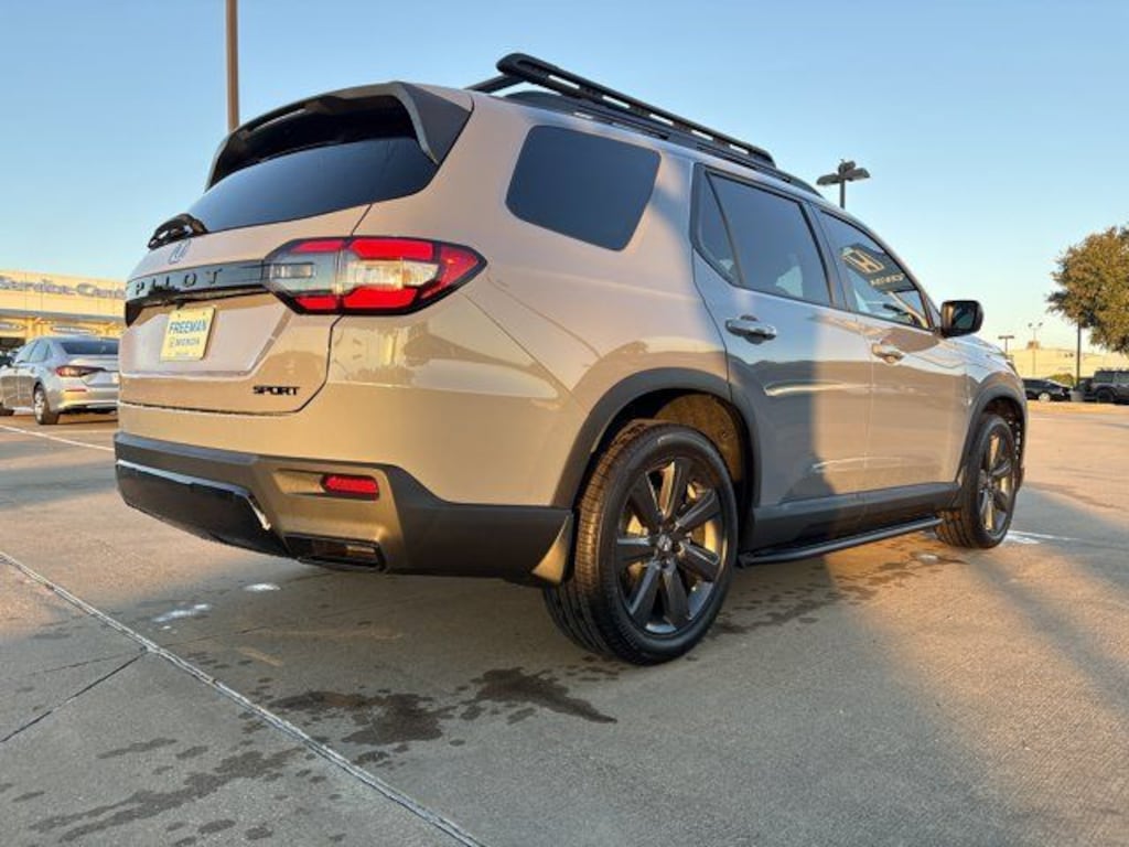 New 2026 Honda Pilot Sport SUV