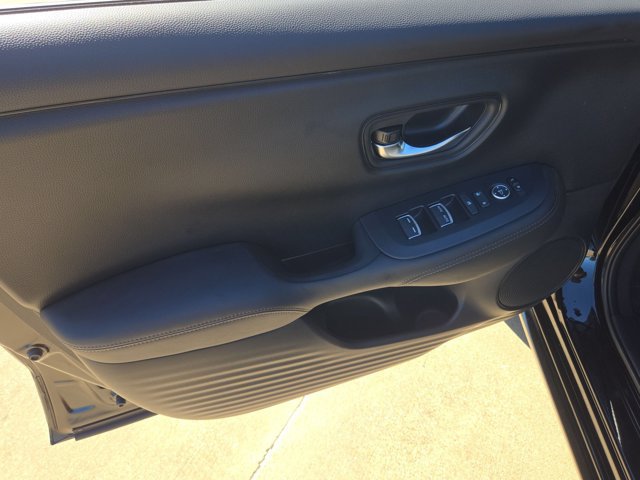 2025 Honda HR-V EX-L - Photo 13