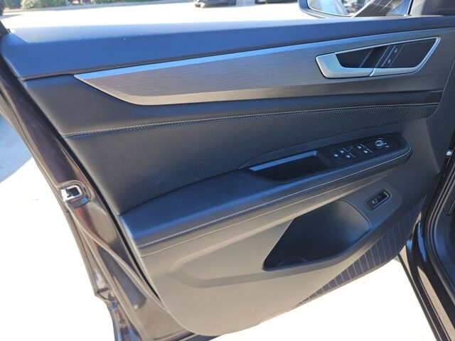 2024 Volkswagen Atlas Cross Sport SE w/Tech - Photo 13