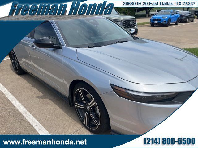 2025 Honda Accord Hybrid Sport's photo