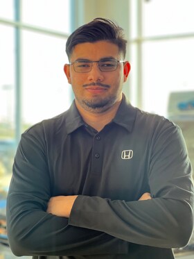 Staff member Lazaro Bojorge from ID_ac17b8da4d38