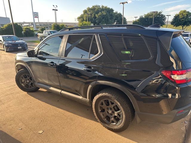 2025 Honda Pilot TrailSport AWD's photo