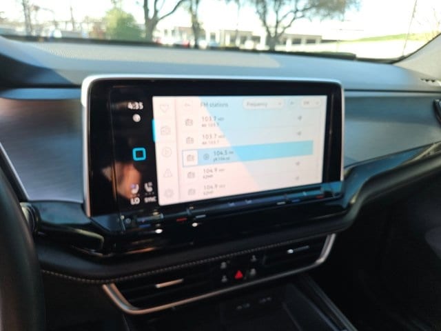 2024 Volkswagen Atlas Cross Sport SE w/Tech - Photo 18