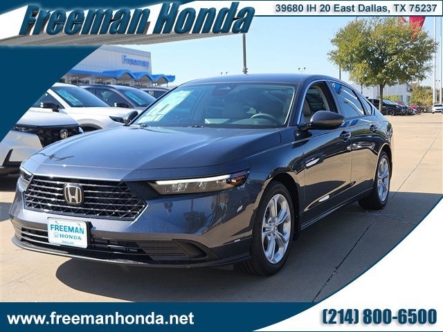 2025 Honda Accord LX's photo