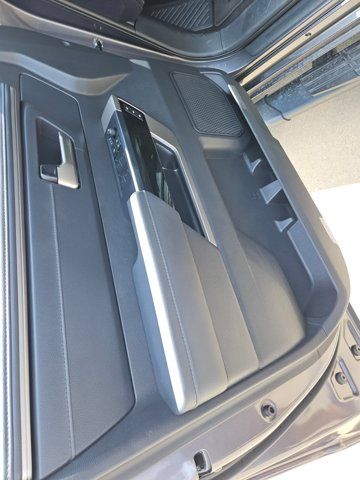 2024 Toyota Tundra Limited - Photo 14