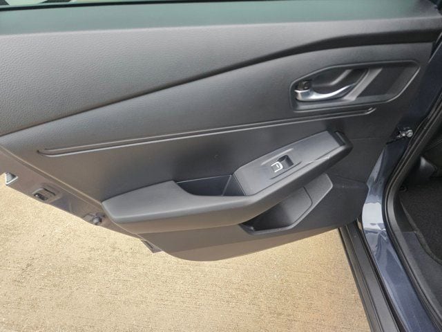 2023 Honda Accord LX - Photo 11
