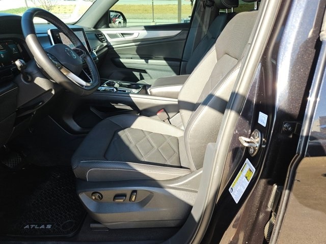 2024 Volkswagen Atlas Cross Sport SE w/Tech - Photo 15