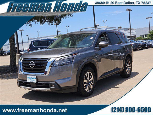 Used 2023 Nissan Pathfinder SL