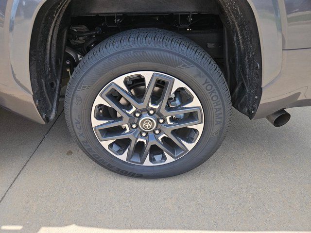 2024 Toyota Tundra Limited - Photo 9