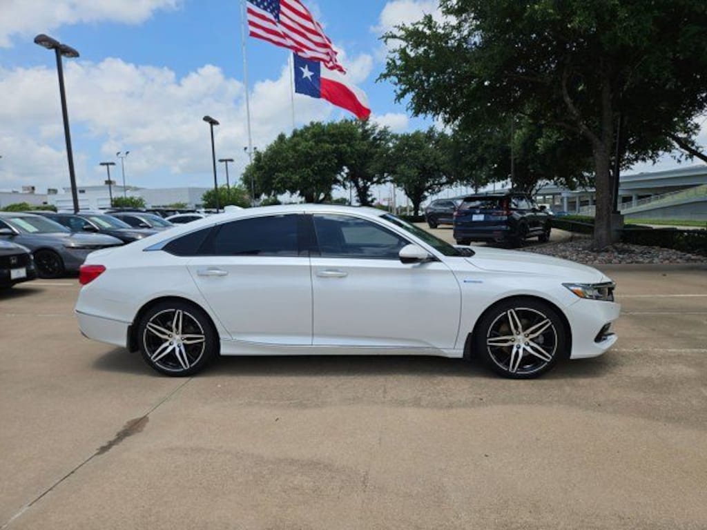 Used 2022 Honda Accord Hybrid Touring Sedan