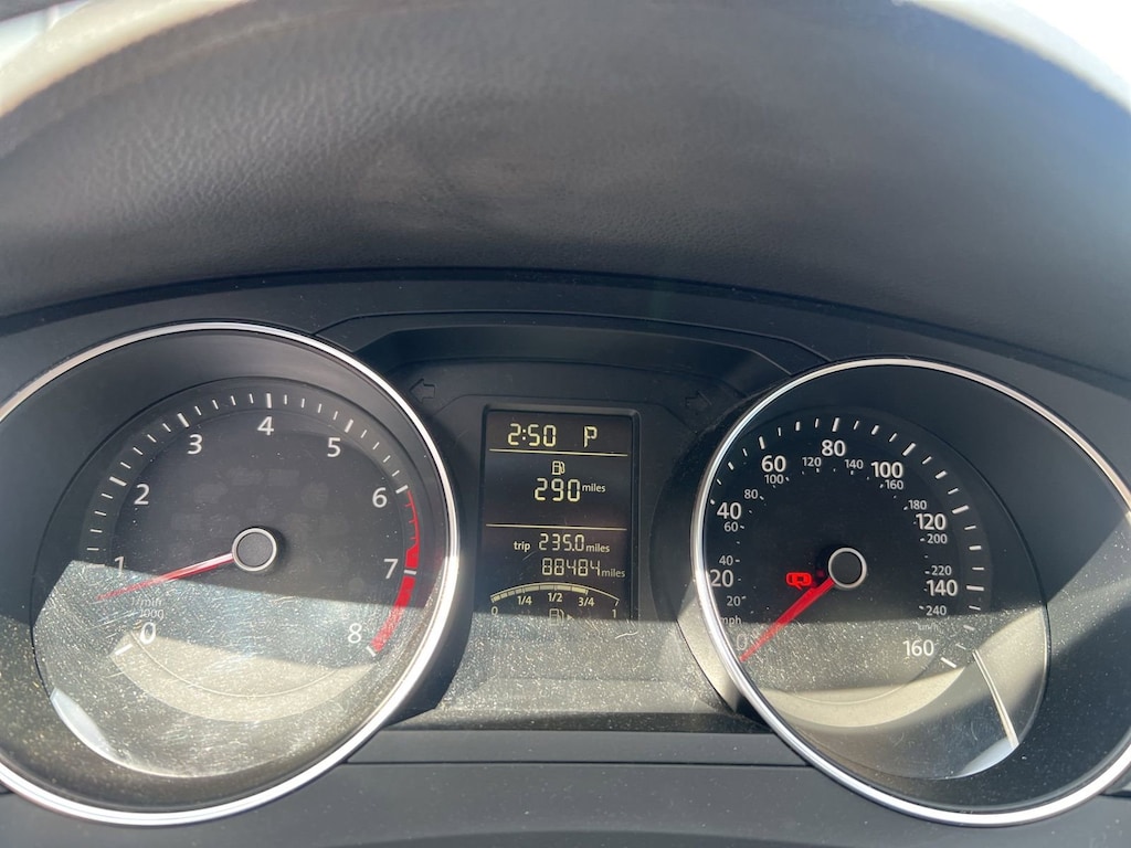 Used 2015 Volkswagen Jetta w/Connectivity Sedan