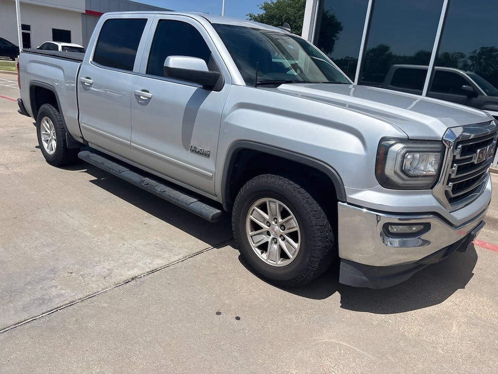 Used 2017 GMC Sierra 1500 SLE Truck Crew Cab