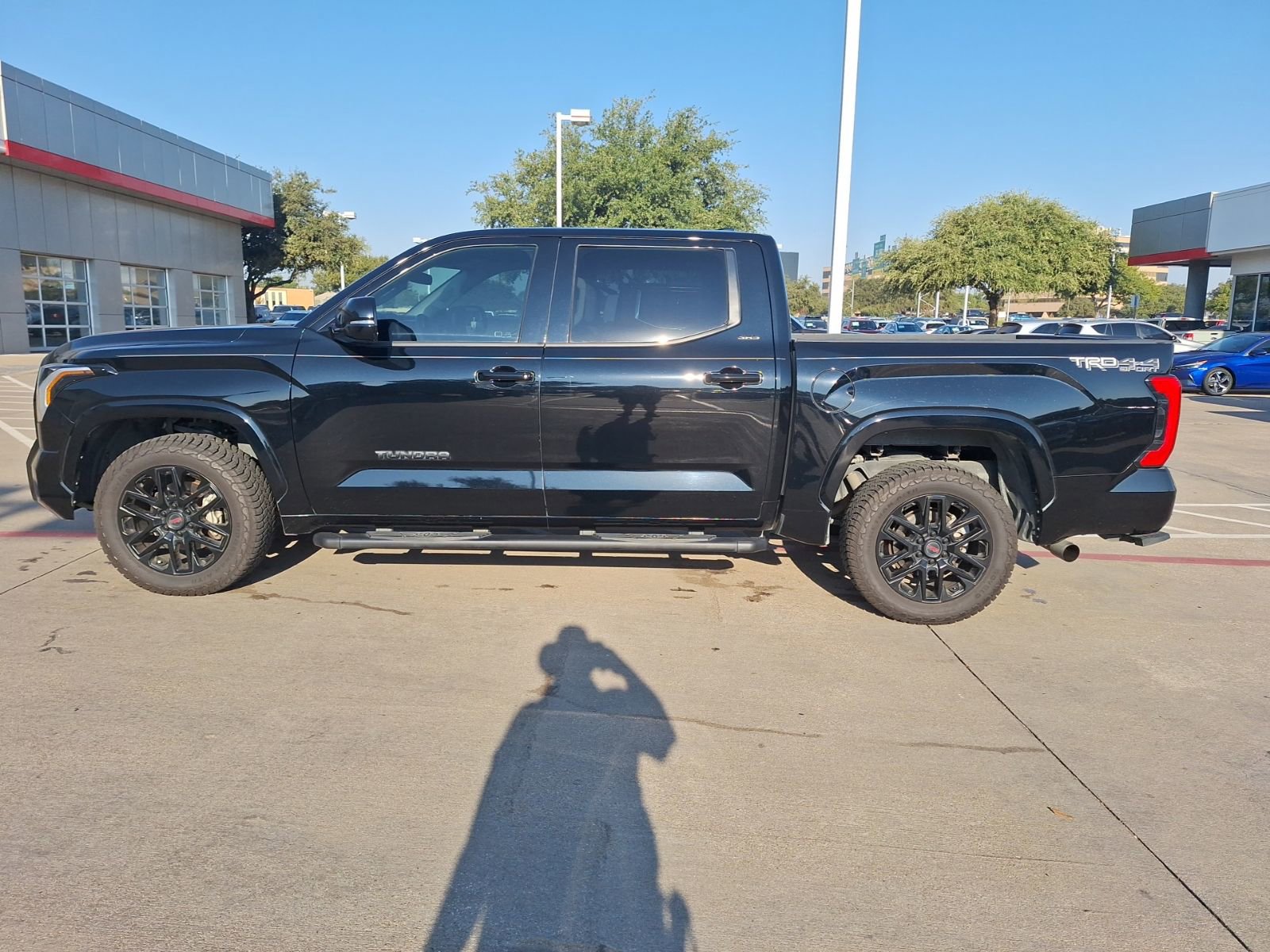 2023 Toyota Tundra TRD photo 2